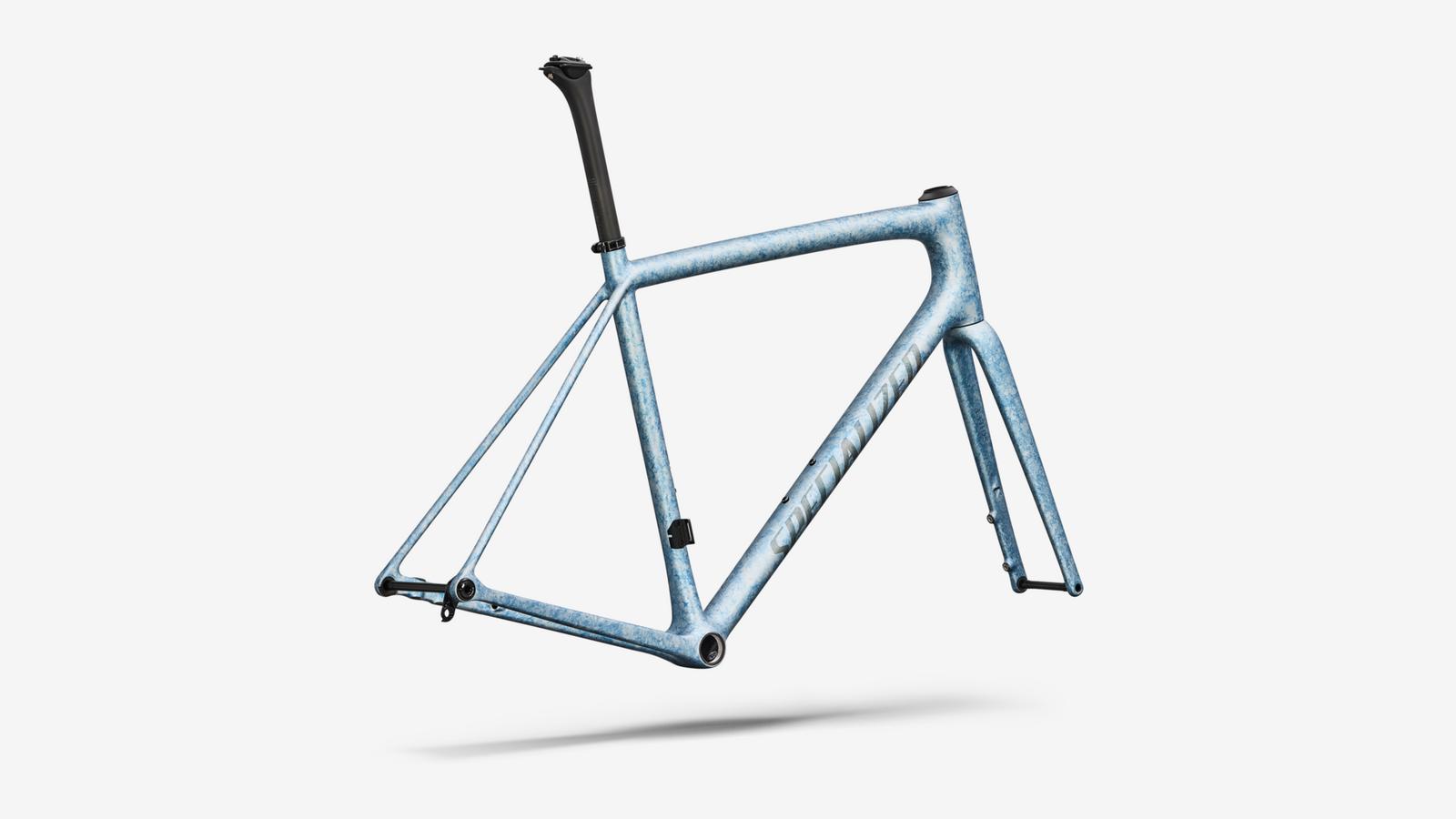 AETHOS FRMSET SILDST/GCLMET 61 PEACHTREE-BIKES-BIKE-SHOP-NEAR-ME