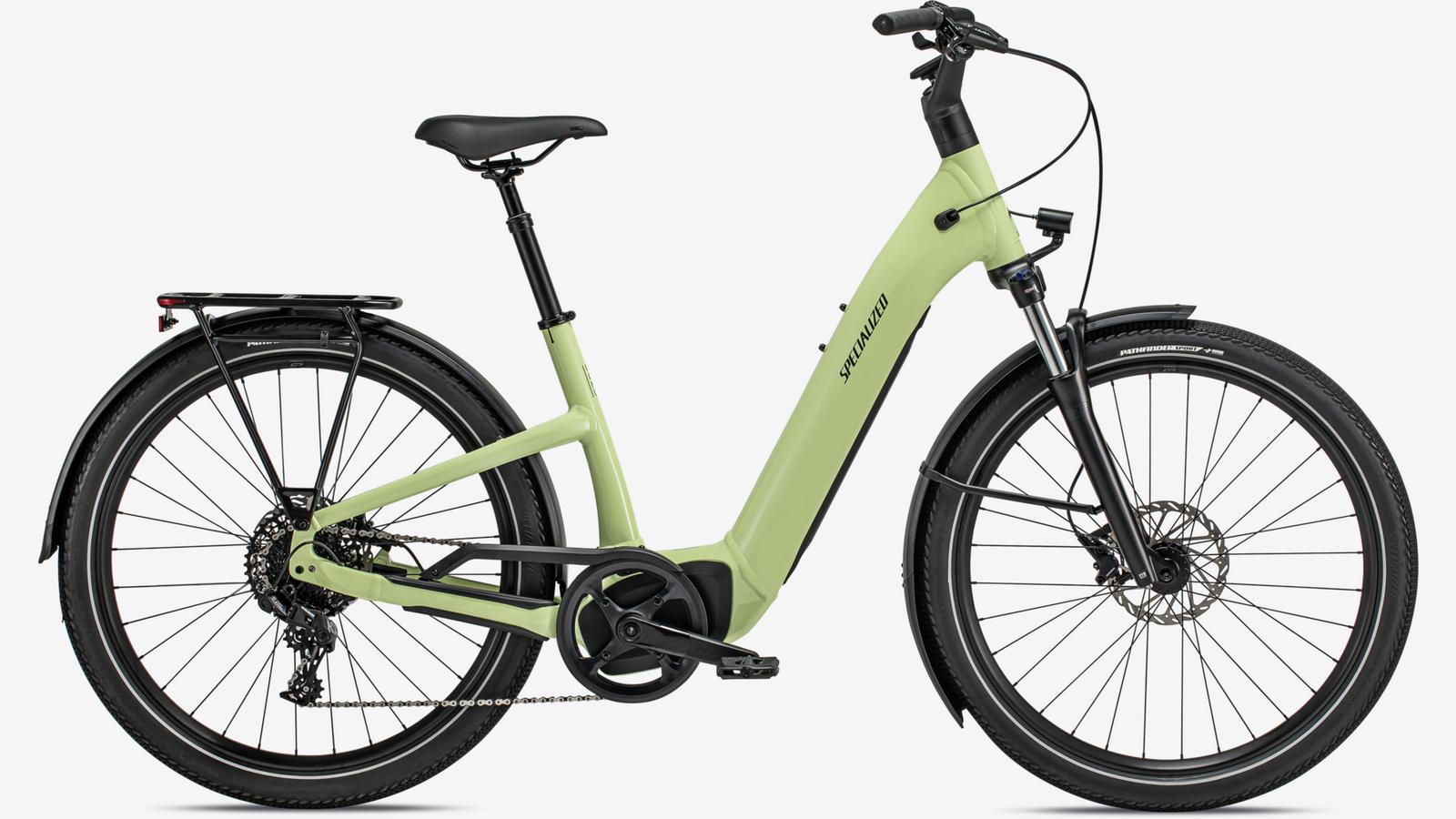 https://assets.specialized.com/i/specialized/90422-510_COMO-4.0-UL-LMSTN-BLKREFL_HERO-PDP?bg=rgb(245,245,245)&w=1600&h=900&fmt=auto