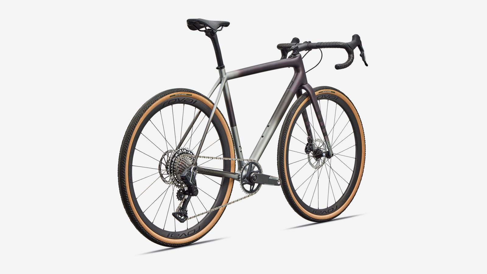 CRUX PRO NBLMET/SHDWSIL/SMK 61 PEACHTREE-BIKES-BIKE-SHOP-NEAR-ME
