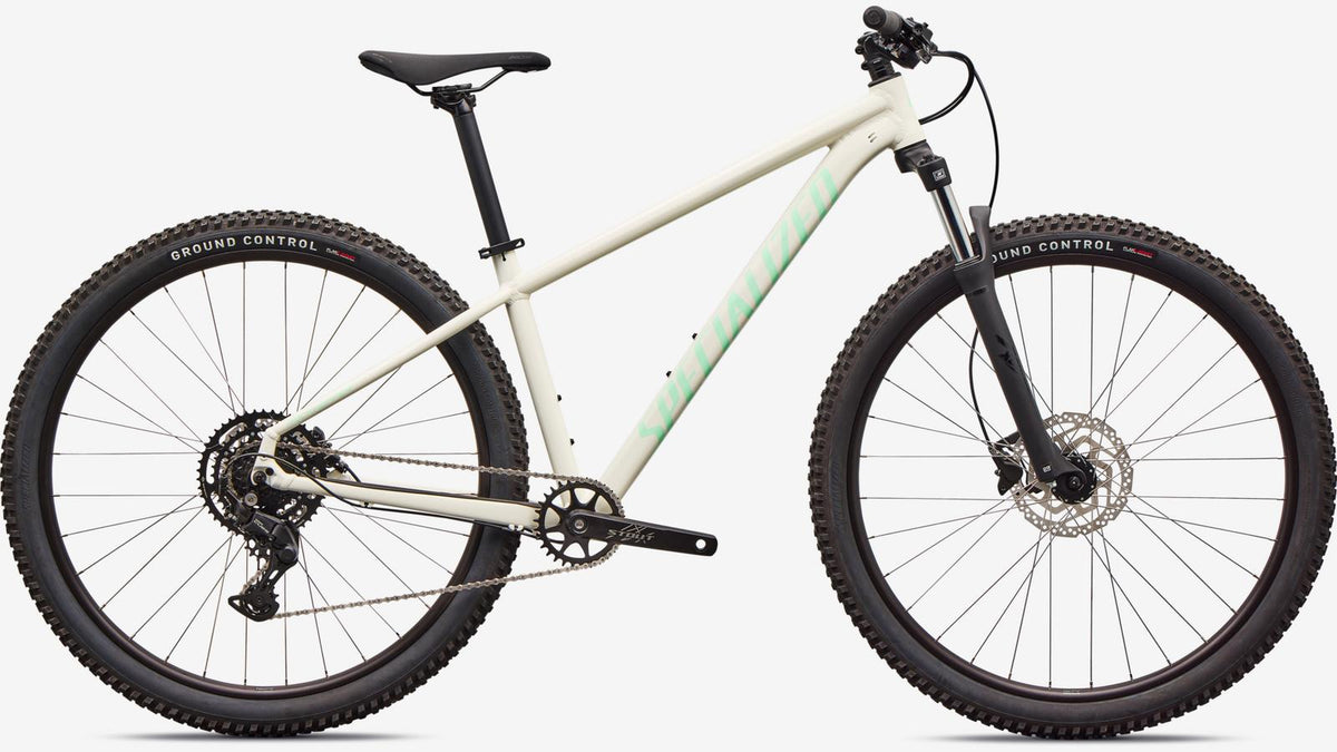specialized mountainbike 28 zoll Rockhopper Sport Gloss Dune White / Oasis / XXL Color:Dense yellow Guppy Junior - Kinderfahrradsitz The bike is designed Category:Kinder Jugend Fahrräder_80